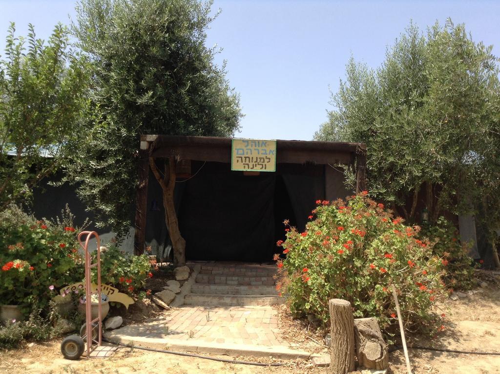 Dutch Farm Israel Bed & Breakfast Sede Zevi Екстериор снимка
