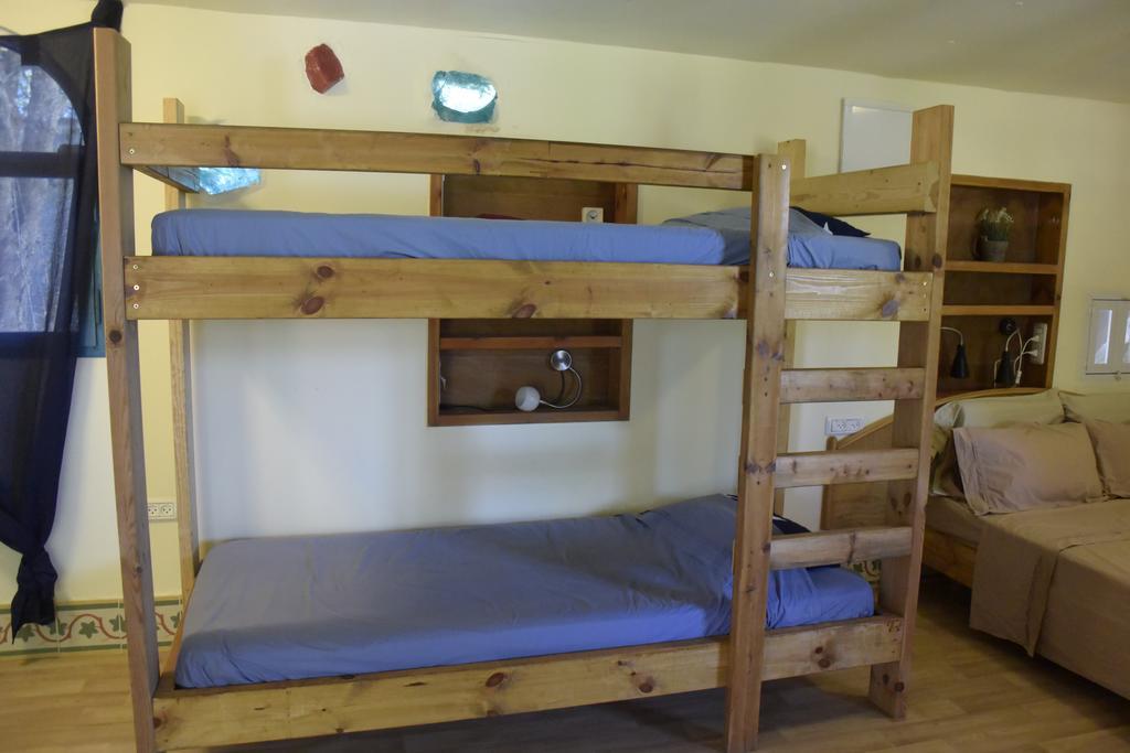 Dutch Farm Israel Bed & Breakfast Sede Zevi Екстериор снимка