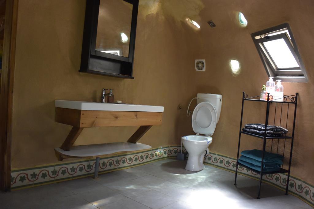 Dutch Farm Israel Bed & Breakfast Sede Zevi Екстериор снимка