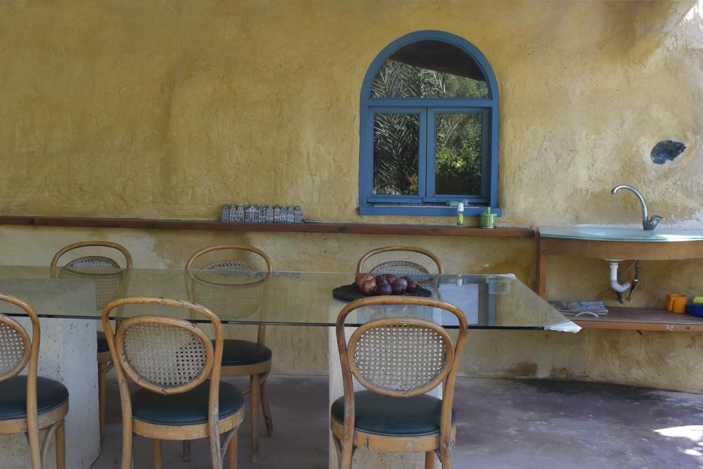 Dutch Farm Israel Bed & Breakfast Sede Zevi Екстериор снимка